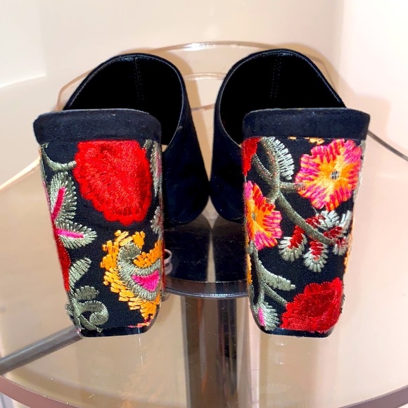 Public Desire Sian Faux Suede  raised block heels w/ beautiful embroidery 🌺🌸 - Picture 4 of 8